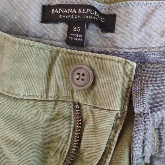 Banana Republic Emerson Shorts - Picture 2 of 4